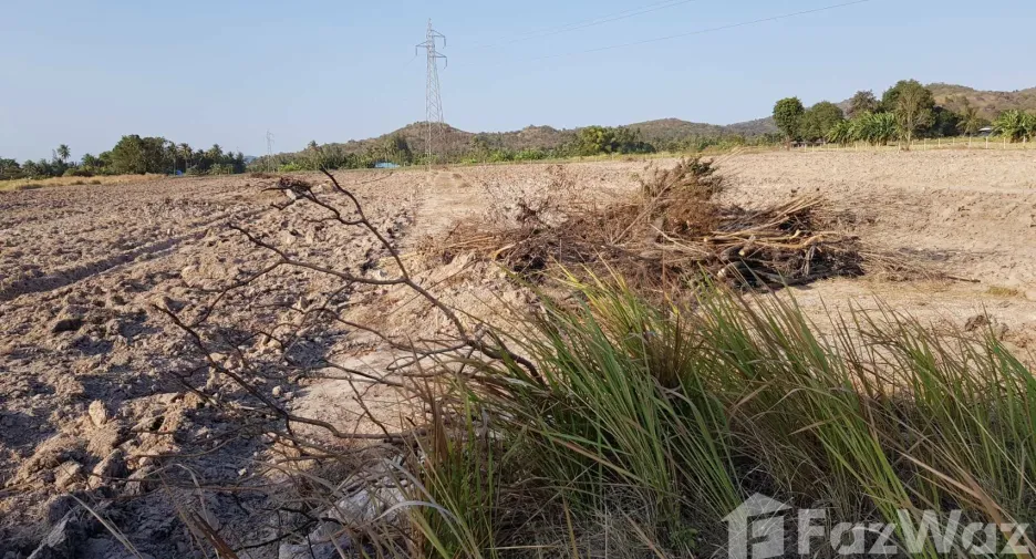 Grundstück zum Kauf in Pran Buri, Prachuap Khiri Khan