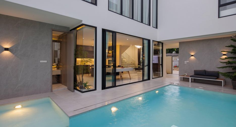 For sale and for rent 4 bedrooms villa in Mueang Chiang Mai, Chiang Mai
