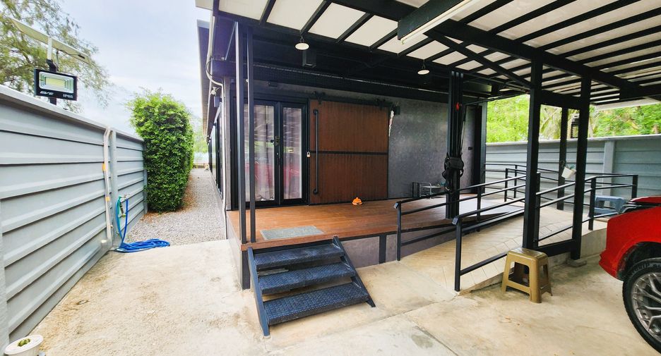 For sale 3 bedrooms house in Mueang Prachuap Khiri Khan, Prachuap Khiri Khan