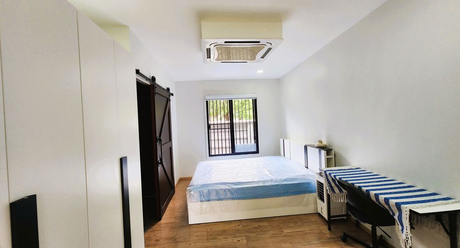For sale 3 bedrooms house in Mueang Prachuap Khiri Khan, Prachuap Khiri Khan