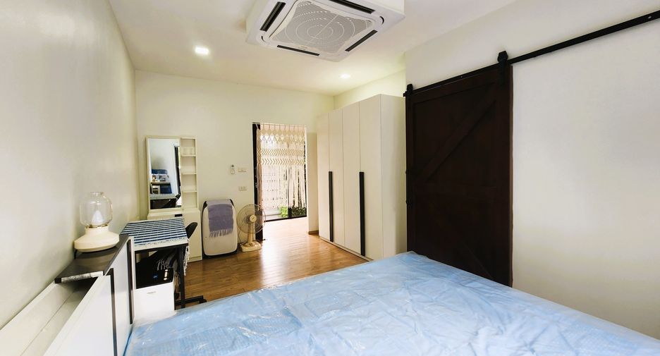 For sale 3 bedrooms house in Mueang Prachuap Khiri Khan, Prachuap Khiri Khan