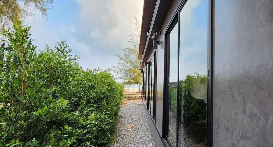For sale 3 bedrooms house in Mueang Prachuap Khiri Khan, Prachuap Khiri Khan