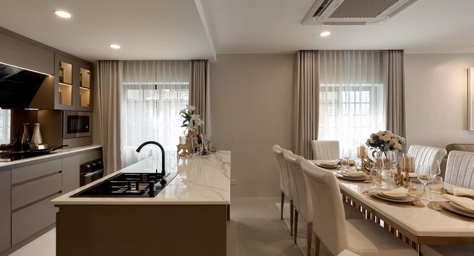 For sale 5 bedrooms house in Mueang Chiang Mai, Chiang Mai