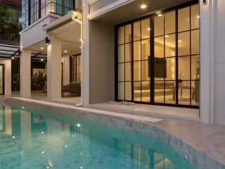 For sale 5 bedrooms house in Mueang Chiang Mai, Chiang Mai