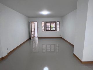 For rent 2 ベッドルーム house in Saraphi, Chiang Mai