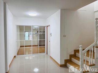 For rent 2 ベッドルーム house in Saraphi, Chiang Mai