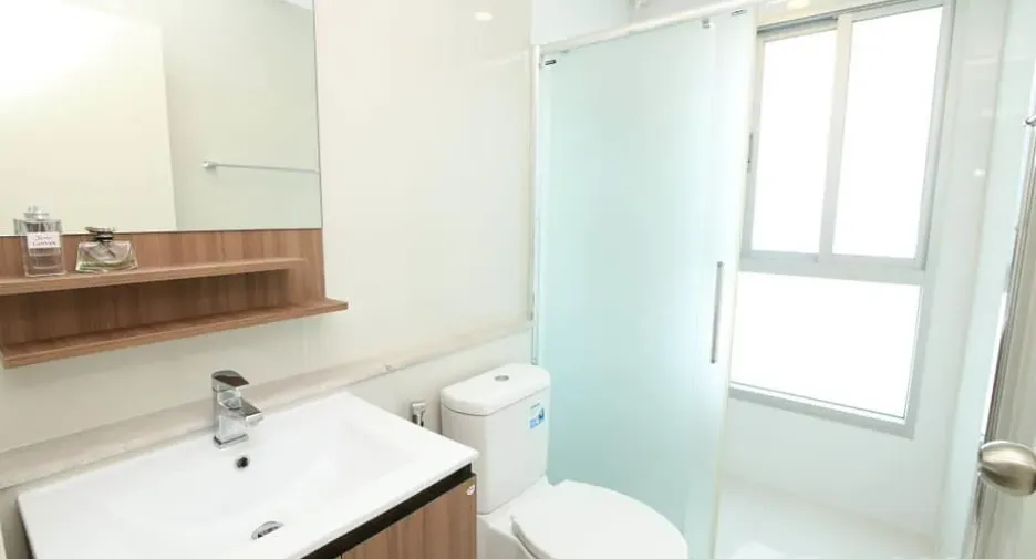 For sale and for rent 2 bedrooms condo in Yan Nawa, Bangkok