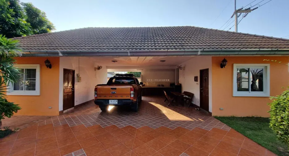 For sale 5 ベッドルーム villa in Pran Buri, Prachuap Khiri Khan