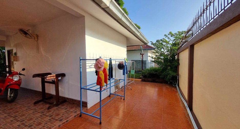 For sale 5 bedrooms villa in Pran Buri, Prachuap Khiri Khan