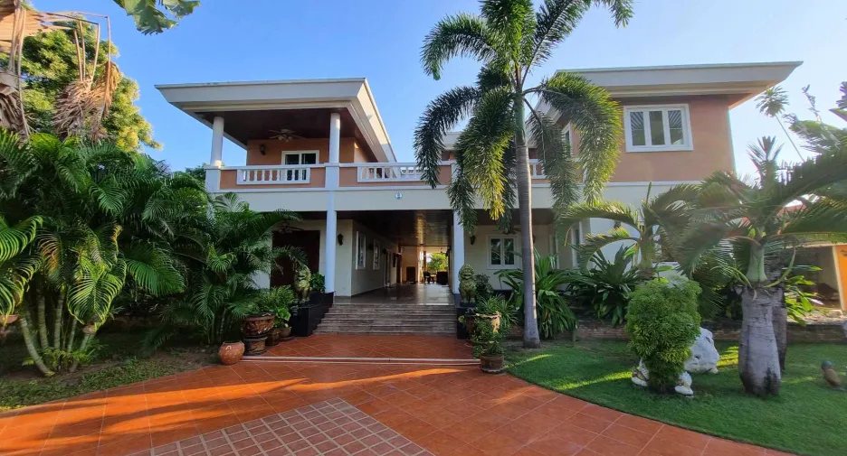 For sale 5 ベッドルーム villa in Pran Buri, Prachuap Khiri Khan