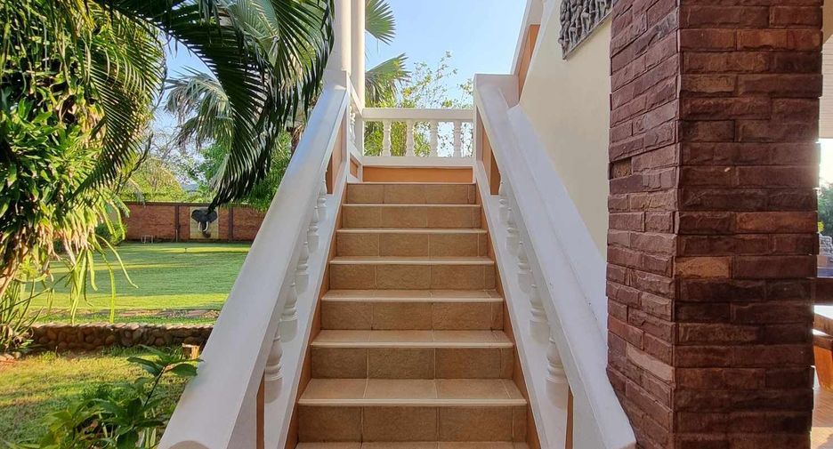 For sale 5 ベッドルーム villa in Pran Buri, Prachuap Khiri Khan