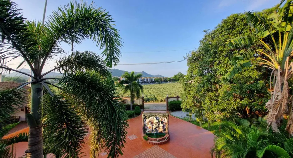 For sale 5 ベッドルーム villa in Pran Buri, Prachuap Khiri Khan