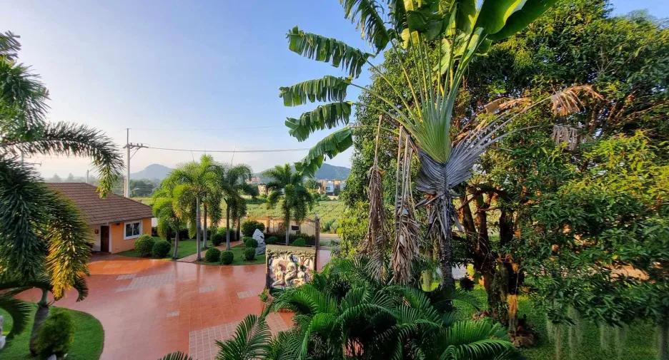 For sale 5 ベッドルーム villa in Pran Buri, Prachuap Khiri Khan