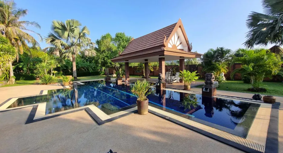 For sale 5 ベッドルーム villa in Pran Buri, Prachuap Khiri Khan