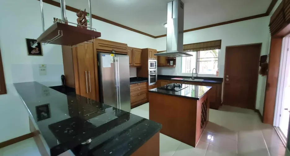 For sale 5 ベッドルーム villa in Pran Buri, Prachuap Khiri Khan