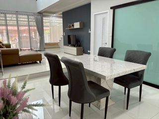 Reihenhaus zum Kauf und zur Miete mit 3 Zimmer in Mueang Chiang Mai, Chiang Mai