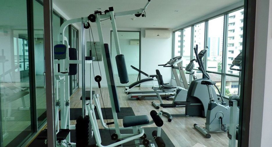 For sale 2 bedrooms condo in Watthana, Bangkok