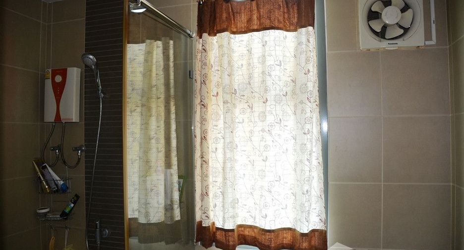 For sale 2 bedrooms condo in Watthana, Bangkok