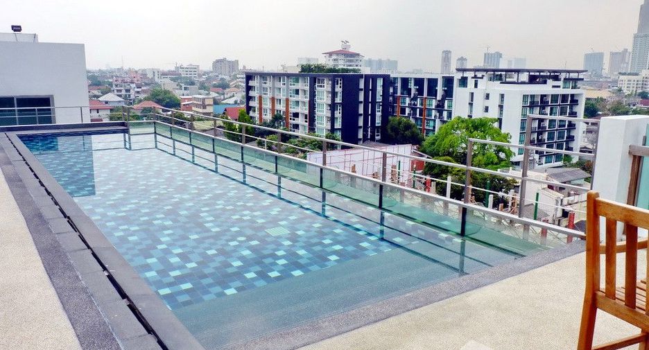 For sale 2 bedrooms condo in Watthana, Bangkok