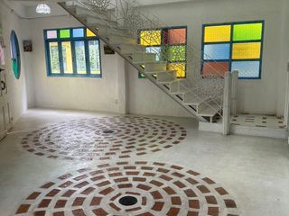 For rent 5 bedrooms retail Space in Mueang Chiang Mai, Chiang Mai