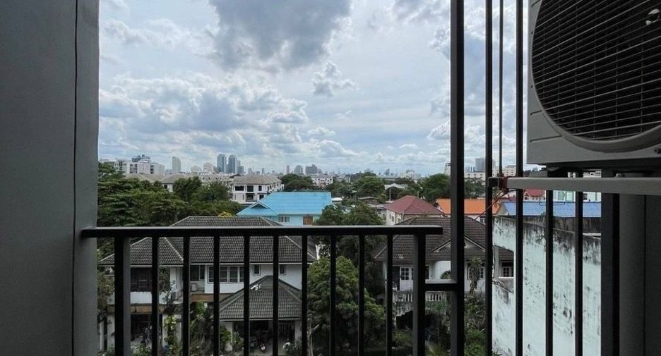 Condo en venta y en alquiler de estudio en Wang Thonglang, Bangkok