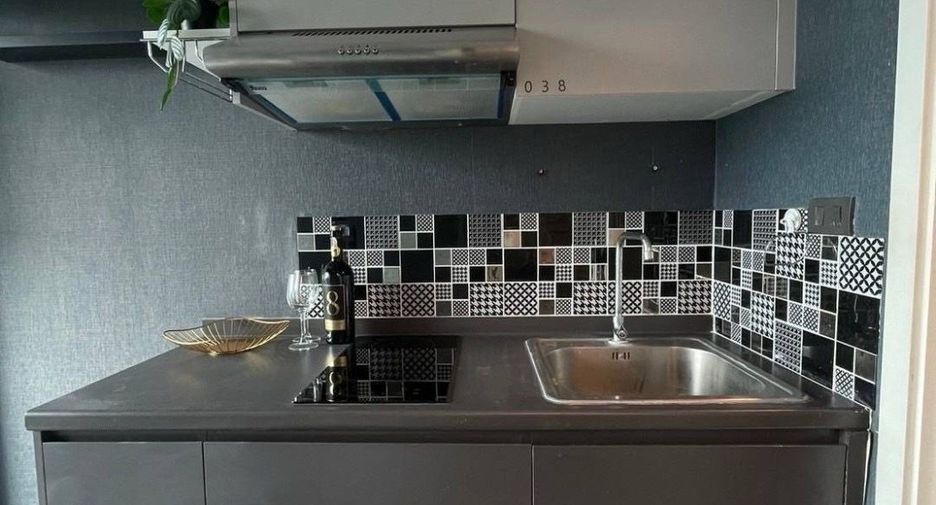 Condo en venta y en alquiler de estudio en Wang Thonglang, Bangkok