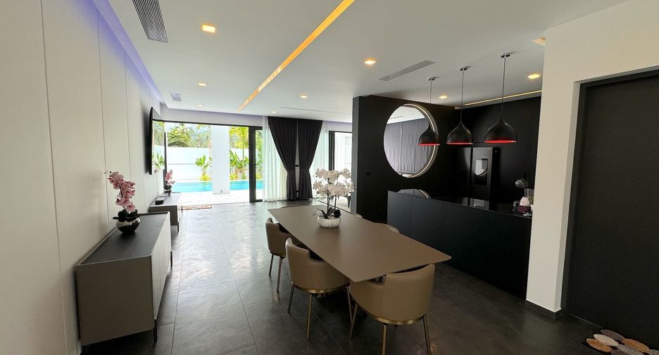 For sale 4 bedrooms villa in Ko Samui, Surat Thani