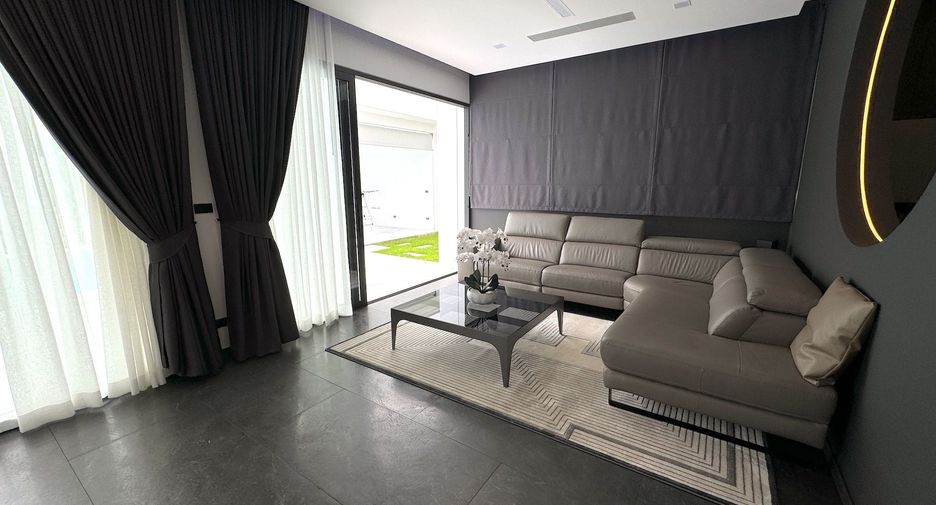 For sale 4 bedrooms villa in Ko Samui, Surat Thani