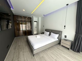For sale 4 bedrooms villa in Ko Samui, Surat Thani