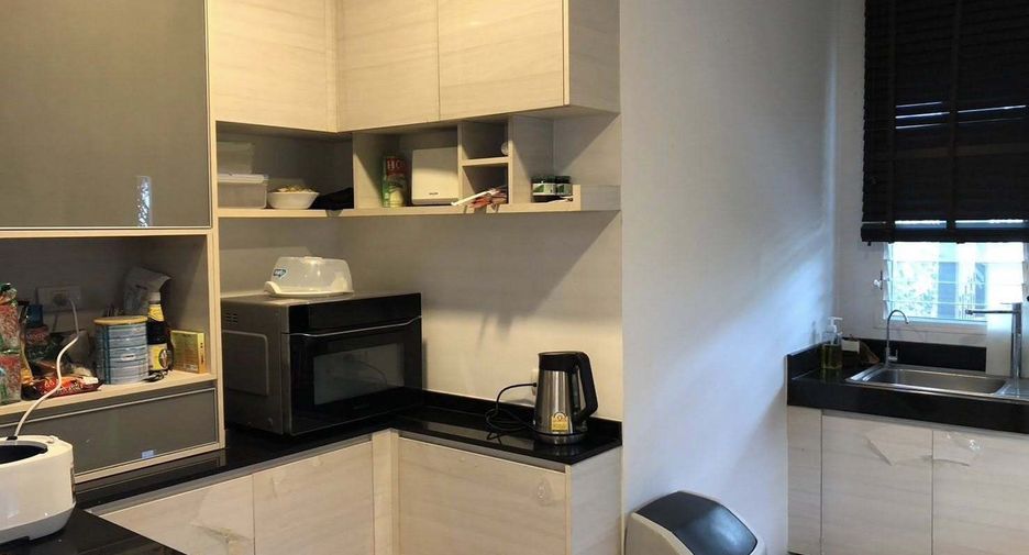 For sale 5 bedrooms house in Mueang Chiang Mai, Chiang Mai