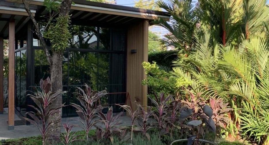 For sale 5 bedrooms house in Mueang Chiang Mai, Chiang Mai