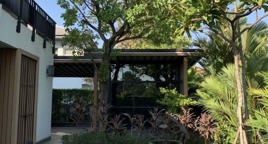 For sale 5 bedrooms house in Mueang Chiang Mai, Chiang Mai