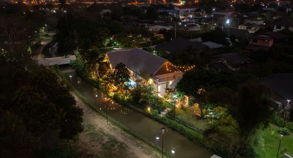 For sale and for rent 4 bedrooms villa in Saraphi, Chiang Mai