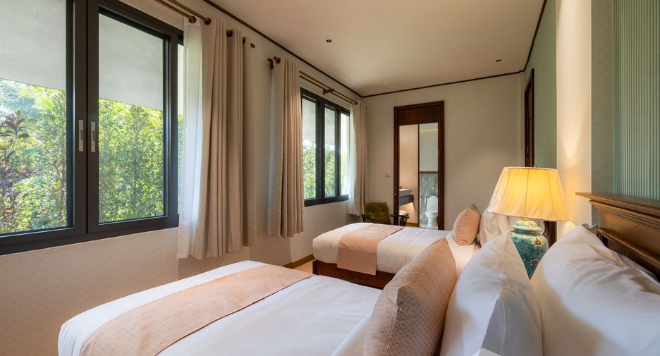 For sale and for rent 4 bedrooms villa in Saraphi, Chiang Mai