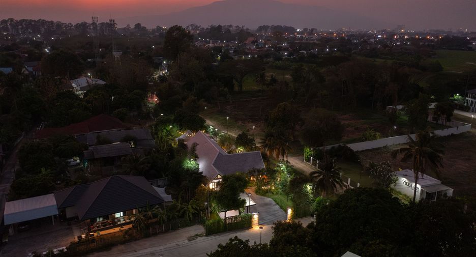 For sale and for rent 4 bedrooms villa in Saraphi, Chiang Mai