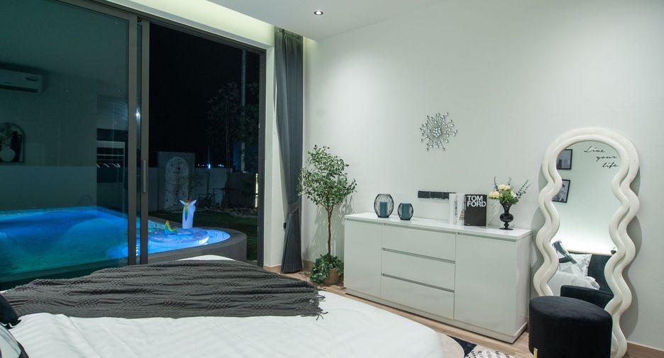 For sale 3 bedrooms villa in Cha Am, Phetchaburi