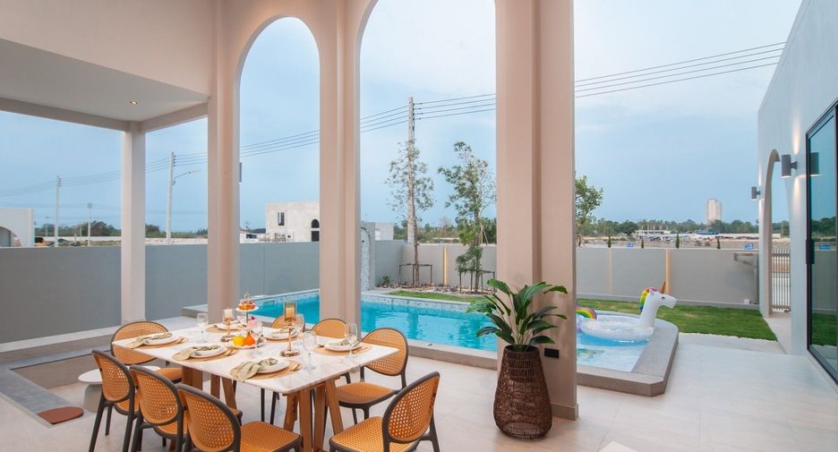 For sale 3 bedrooms villa in Cha Am, Phetchaburi