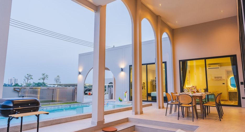 For sale 3 bedrooms villa in Cha Am, Phetchaburi