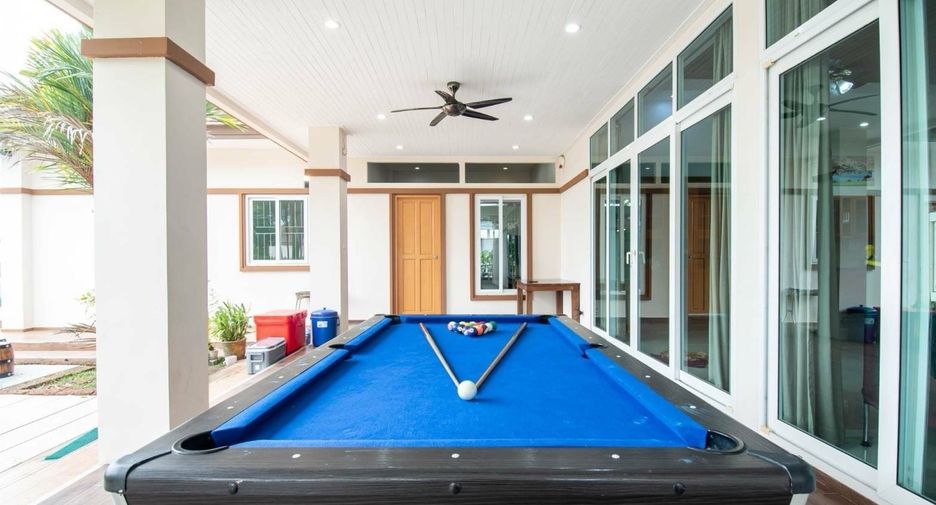 For sale そして for rent 4 ベッドルーム villa in Sattahip, Chonburi