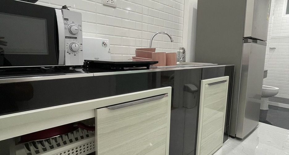 For rent studio apartment in Mueang Phuket, Phuket