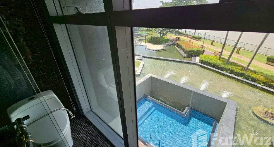 For sale 4 bedrooms condo in Yan Nawa, Bangkok