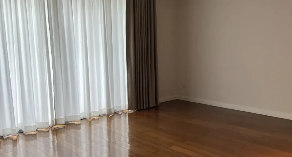 For sale 4 bedrooms condo in Yan Nawa, Bangkok
