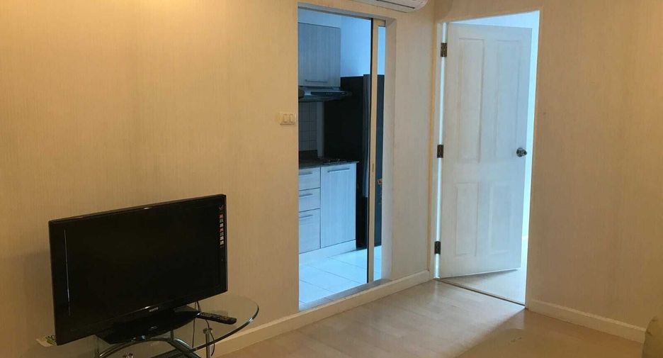 For sale 1 bed condo in Khlong Toei, Bangkok