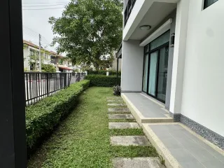 For rent 4 bedrooms house in Doi Saket, Chiang Mai