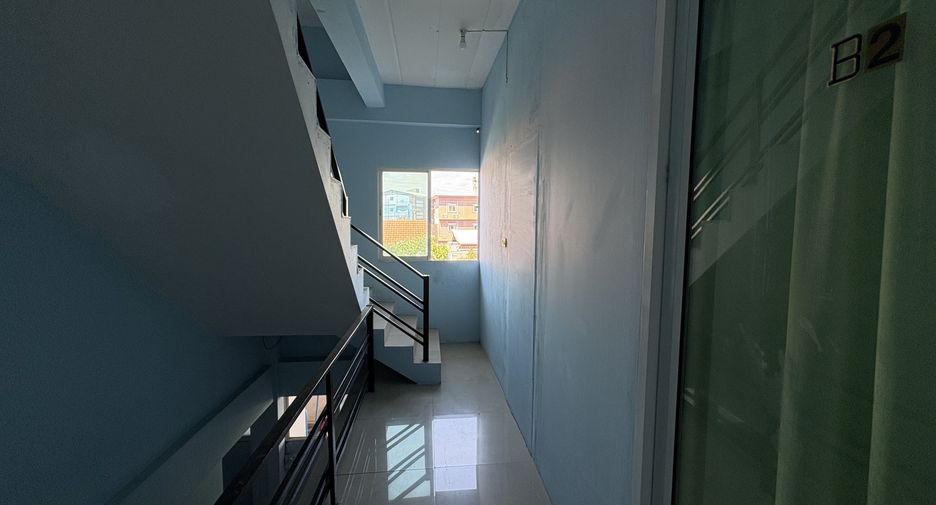 For sale 6 bedrooms townhouse in Bang Lamung, Chonburi