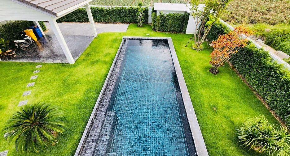 For sale 4 ベッドルーム house in Hua Hin, Prachuap Khiri Khan