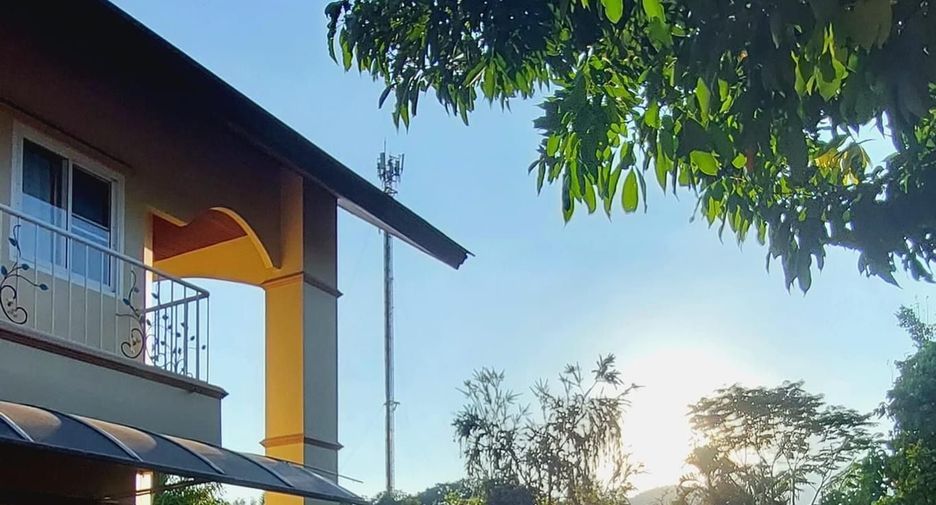 For rent 4 bedrooms house in Mueang Chiang Mai, Chiang Mai