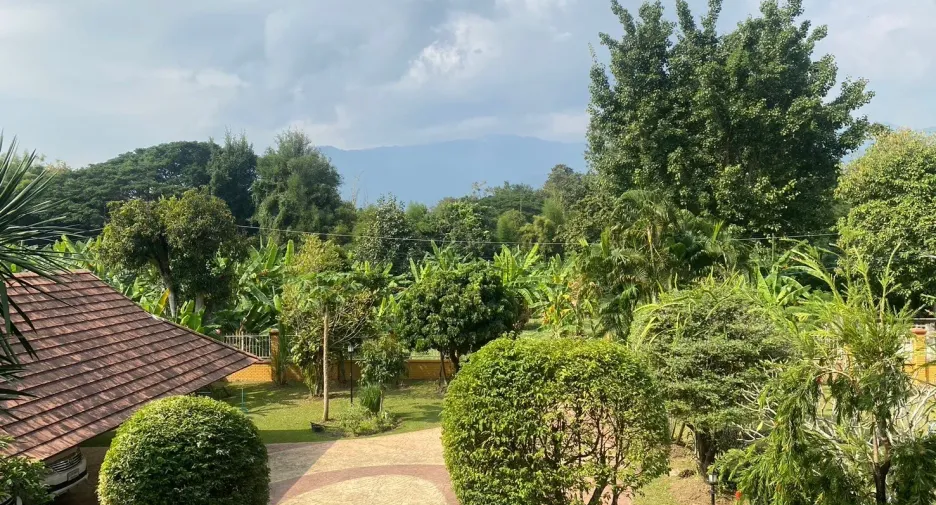 For rent 4 bedrooms house in Mueang Chiang Mai, Chiang Mai