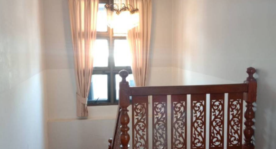 For rent 3 bedrooms house in Mueang Chiang Mai, Chiang Mai