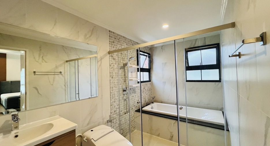 For rent 4 bedrooms house in Mae Rim, Chiang Mai